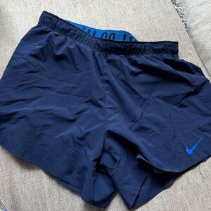 Nike running shorts with lining shorts
